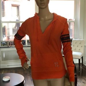 NWT U of I Hooded Pullover
